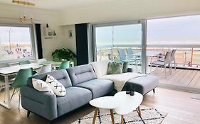 Luxueus Appartement Met Ruim Terras, Frontaal Zeezicht 4 A 5 Personen